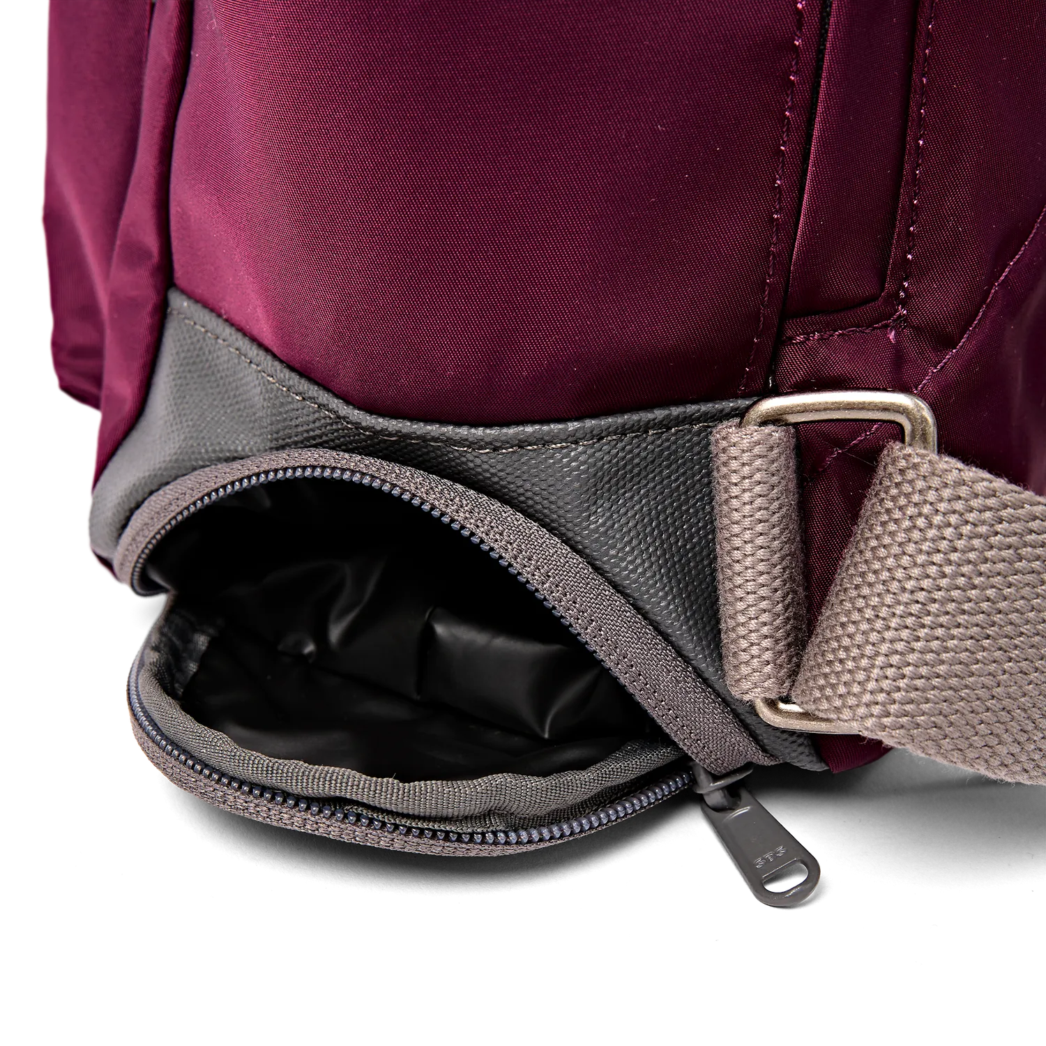 Roka London Bayswater rygsæk Royal Burgundy 14,6 liter