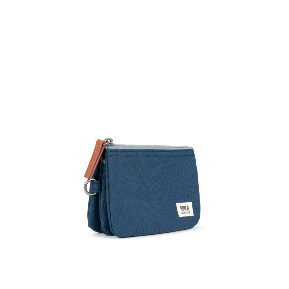Roka London Carnaby Deep Blue pung Small blå