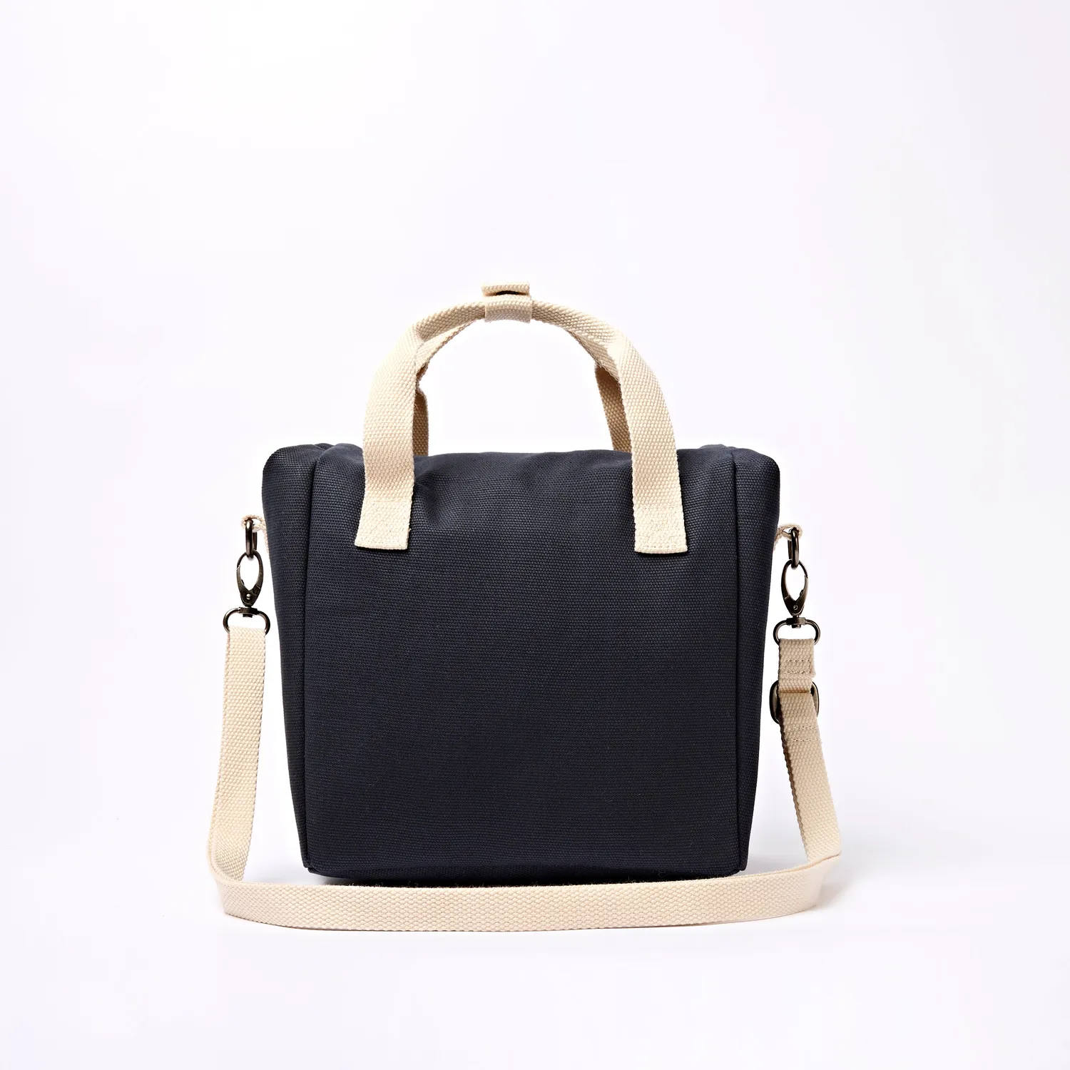 Roka London Hampstead madtaske smoke isoleret 7,4 l