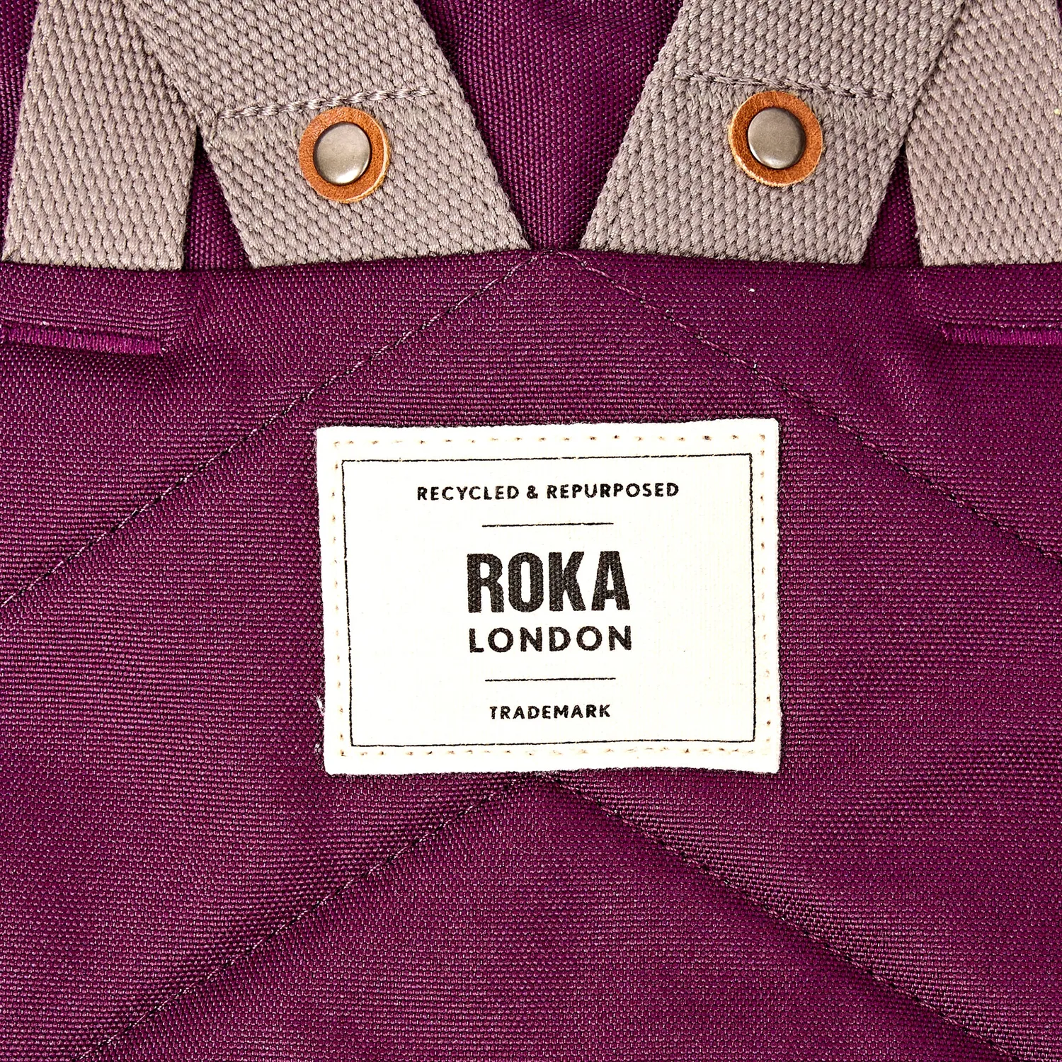 Roka London Finchley Cherry Lacquer rygsæk roll-top
