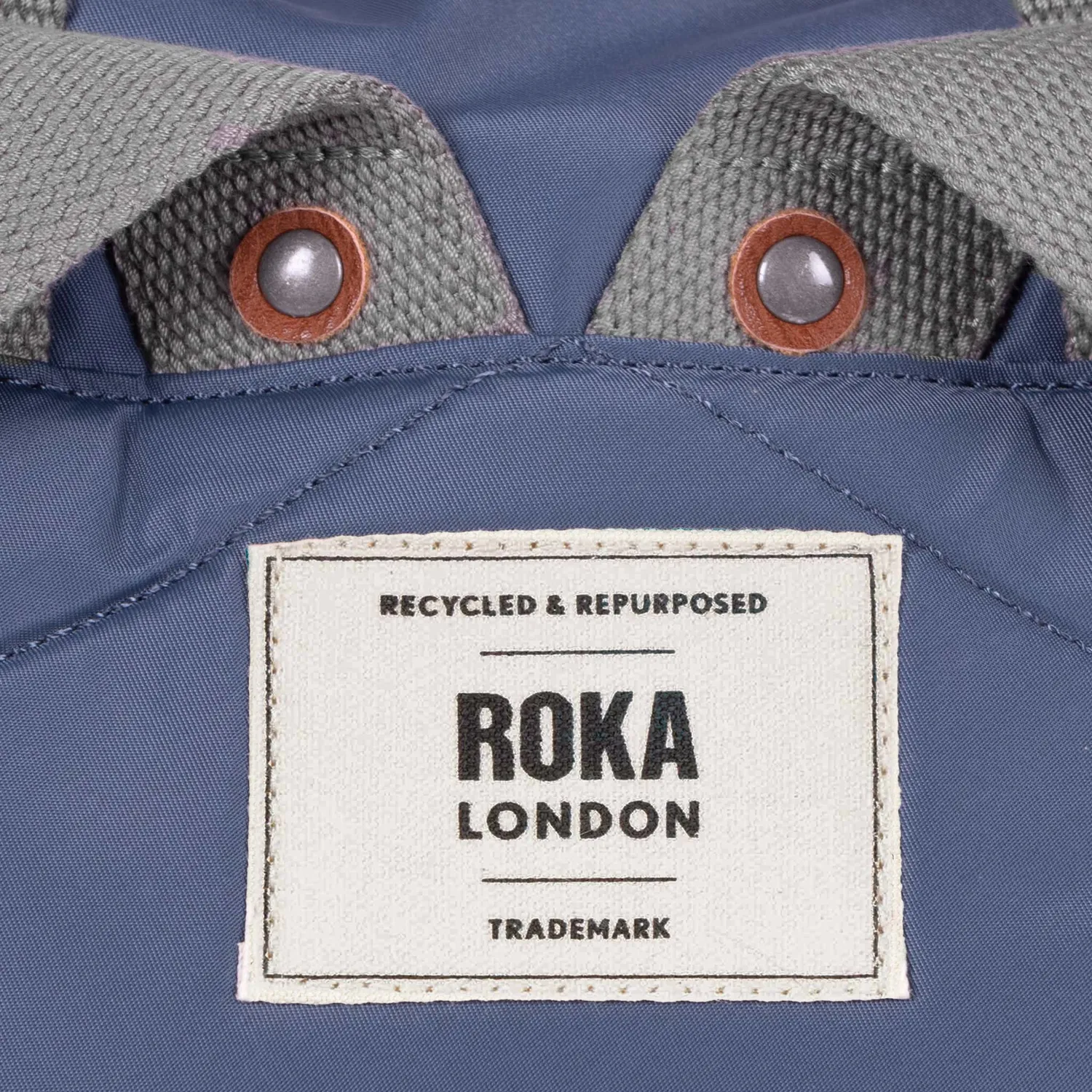 Roka London Canfield Airforce rygsæk medium 16,4 liter
