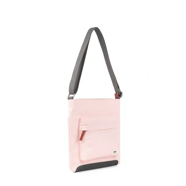 Roka Kennington skuldertaske English Rose M struktureret