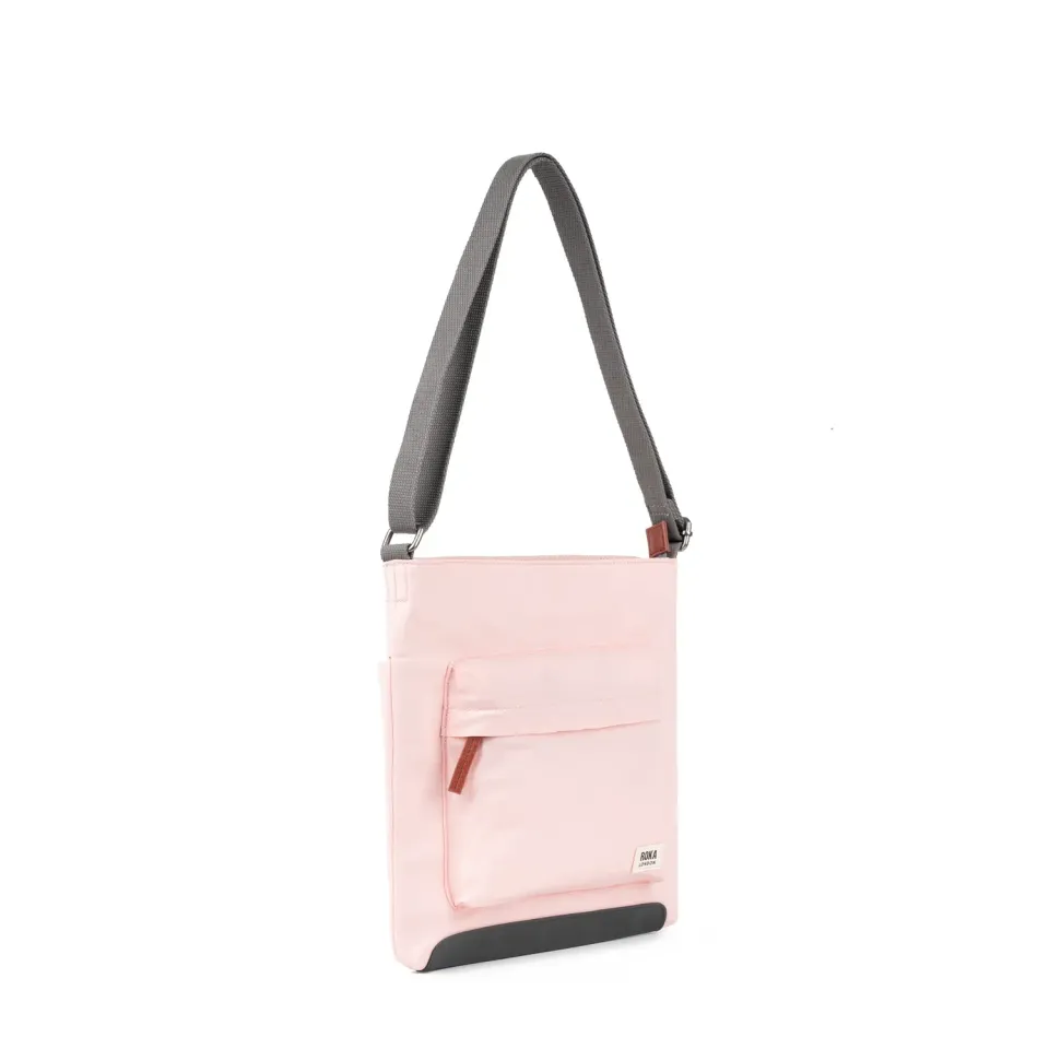 Roka Kennington skuldertaske English Rose M struktureret