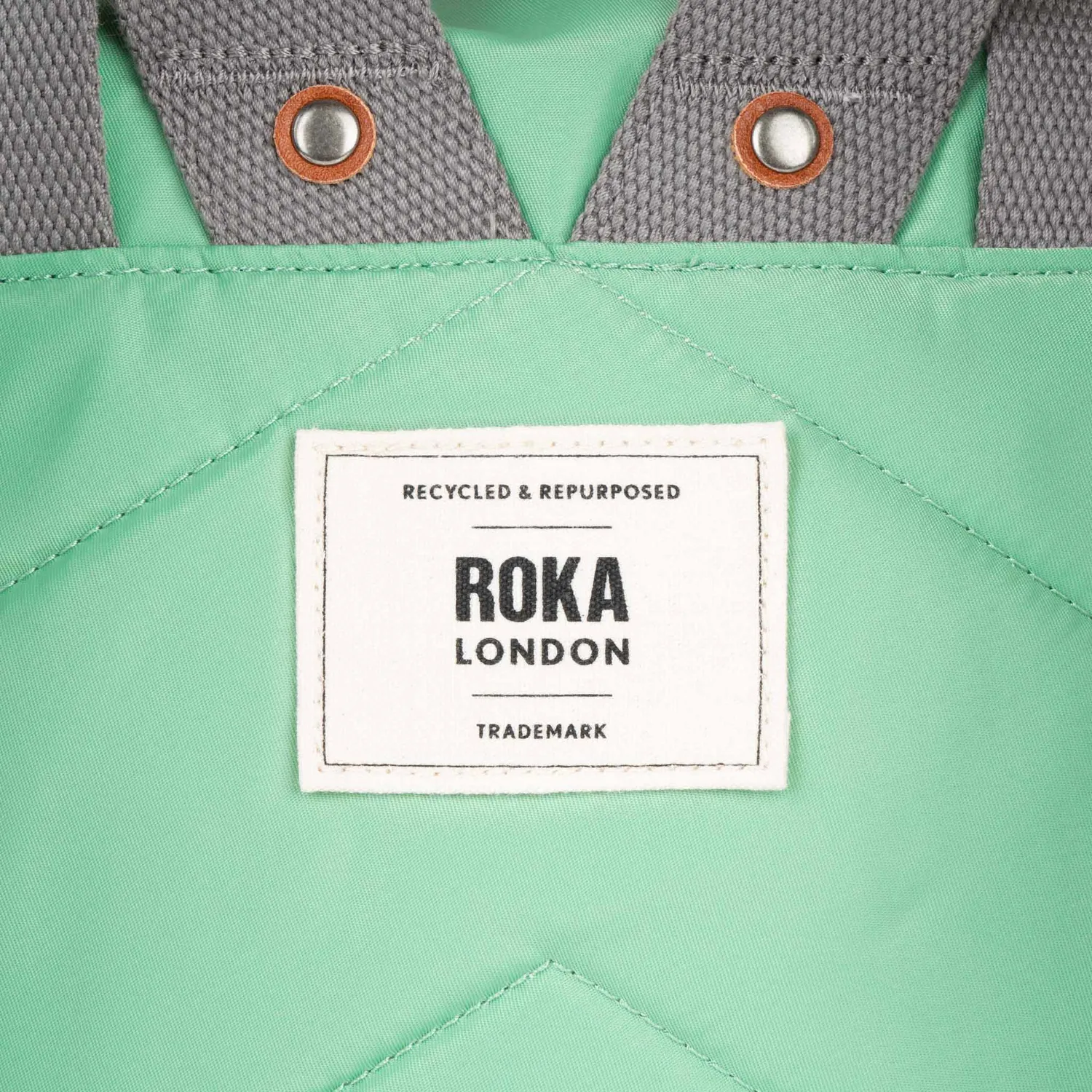 Roka London Canfield rygsæk Matcha small