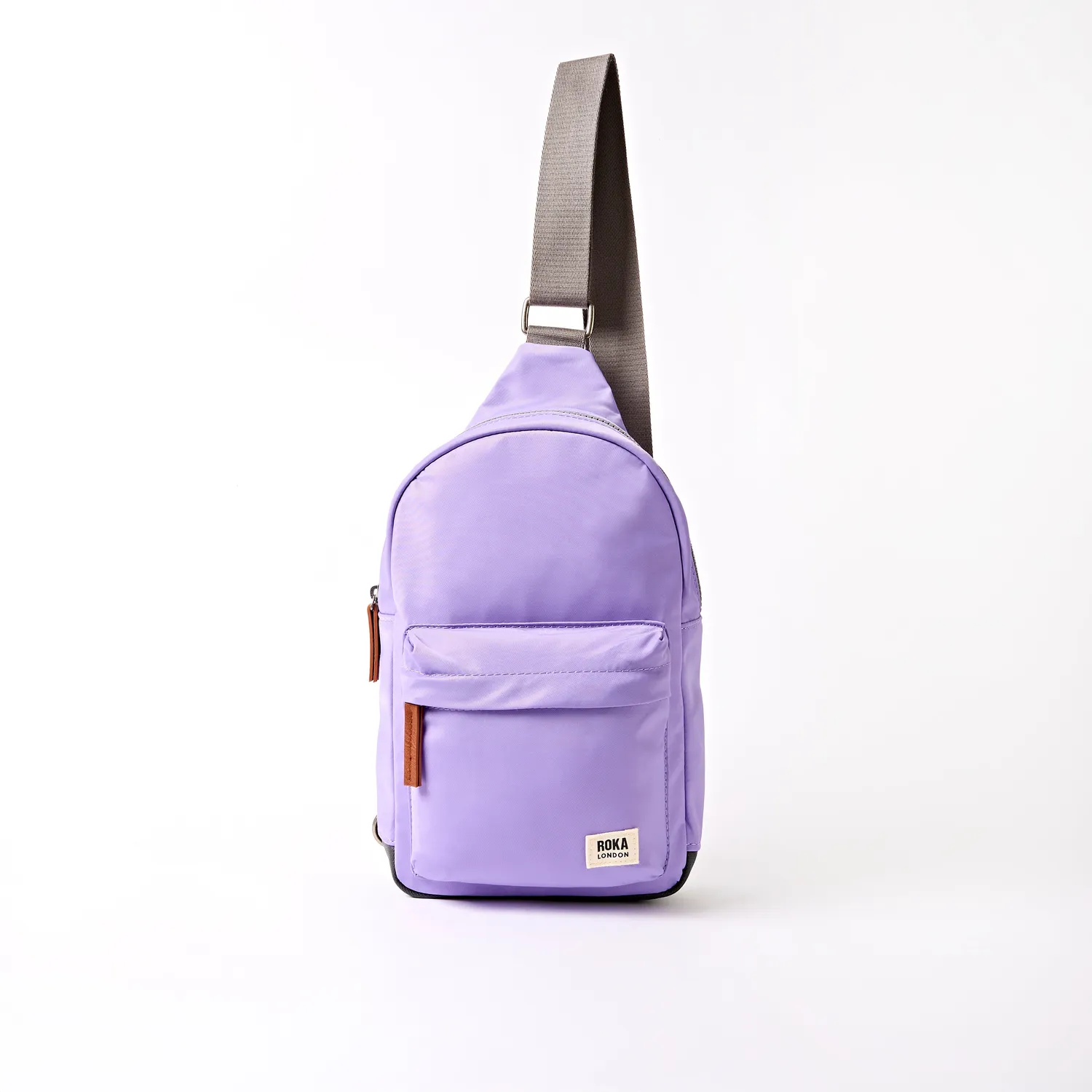Roka London Willesden crossbody taske Thistle Bloom Large recycled nylon