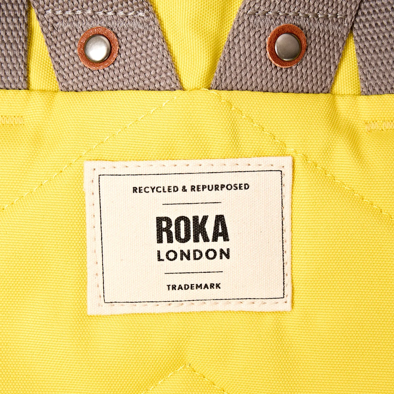 Roka London Finchley rygsæk passion fruit laptoprum
