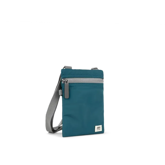 Roka London Chelsea XS sling taske teal 0,3 liter