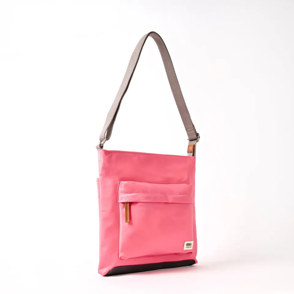 Roka London Kennington Pink Lemonade skuldertaske medium 2,7 liter