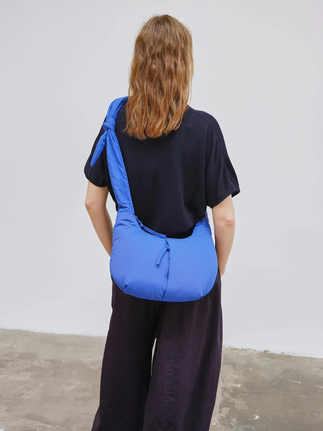 Ölend Capri crossbody Cobalt blue lynlåslomme