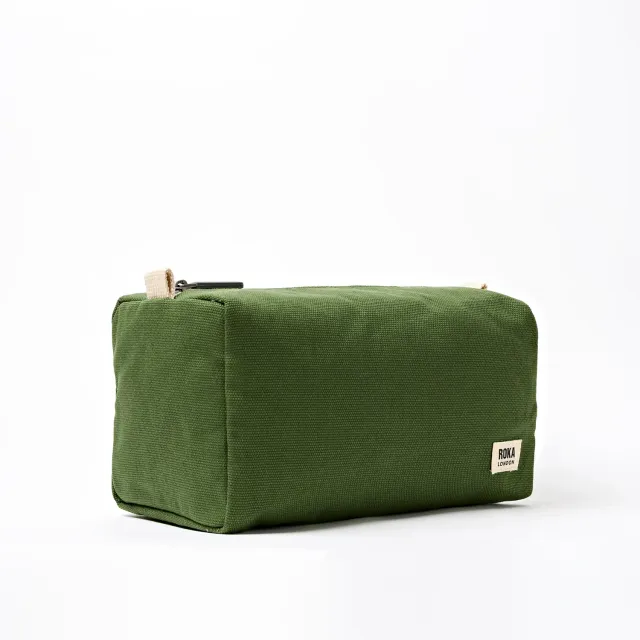 Roka London Maygrove toilettaske Small 4,8 liter grøn