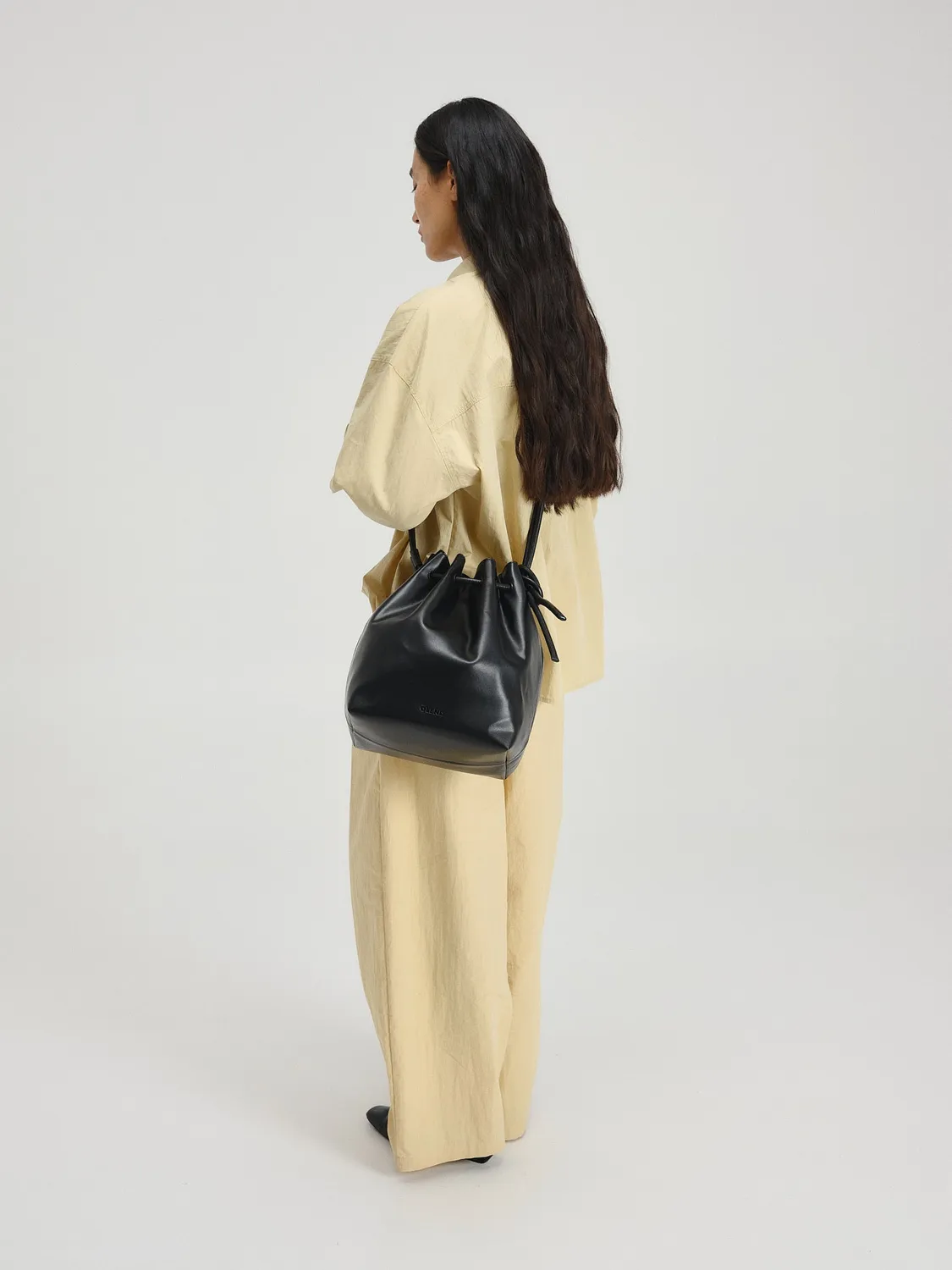 Ölend Bucket Bag skuldertaske sort laptop 13 tommer