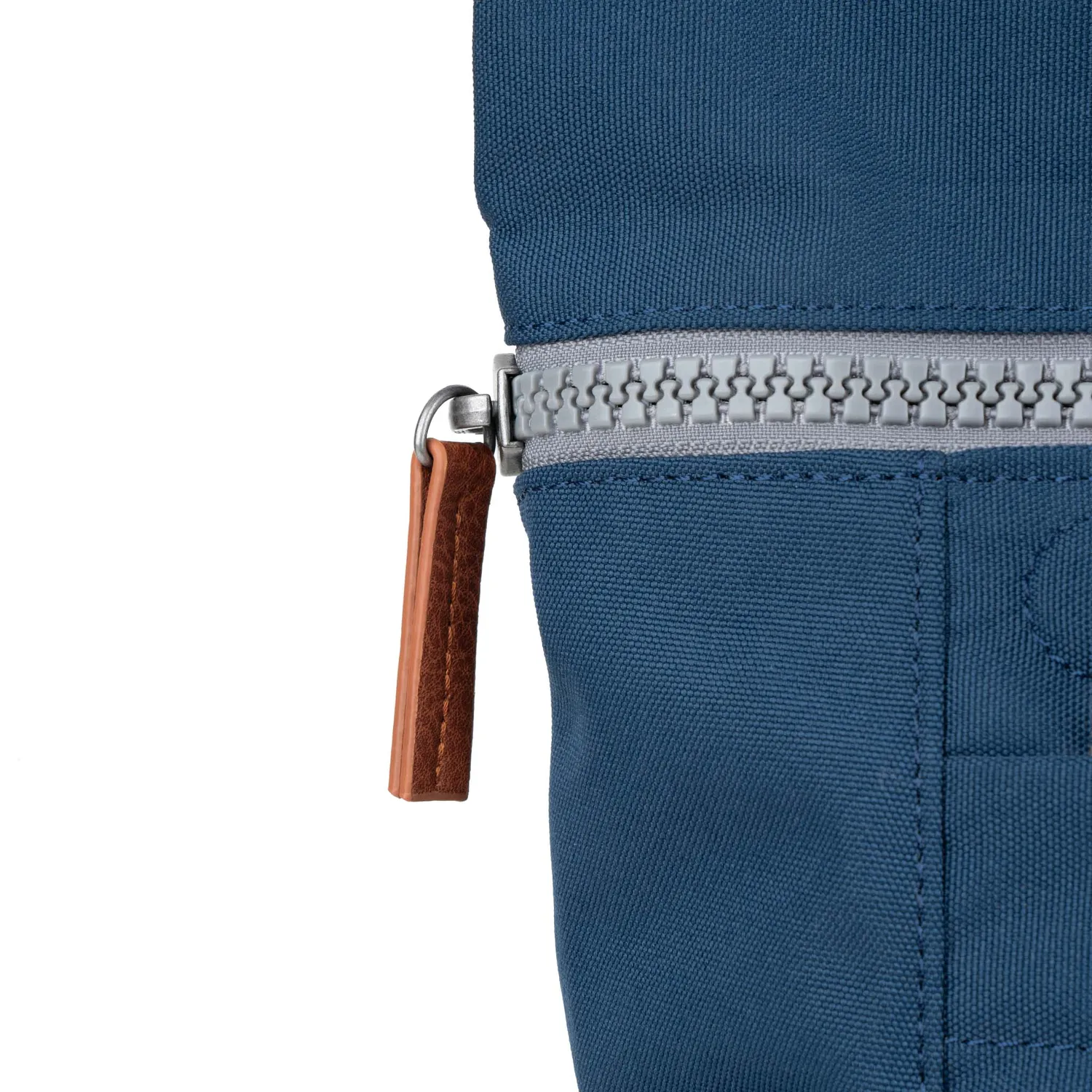 Roka London Finchley rygsæk deep blue laptoprum