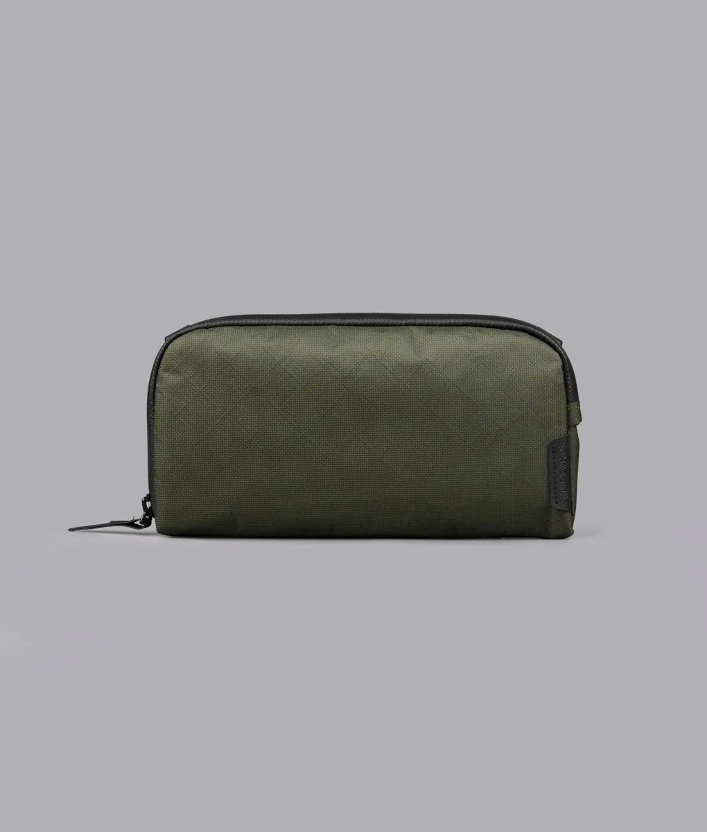 Alpaka Flight Pouch rejsepung sort Ultradyne slank
