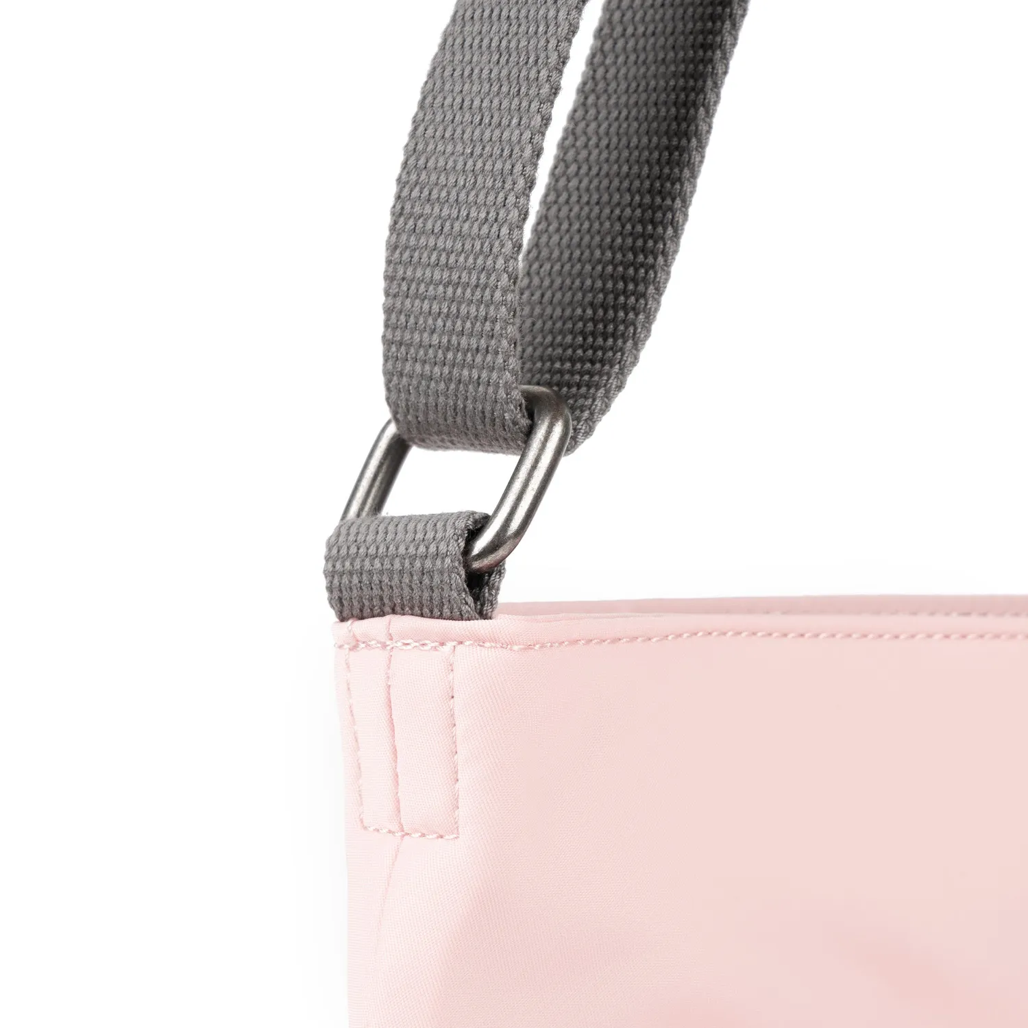 Roka Kennington skuldertaske English Rose M struktureret