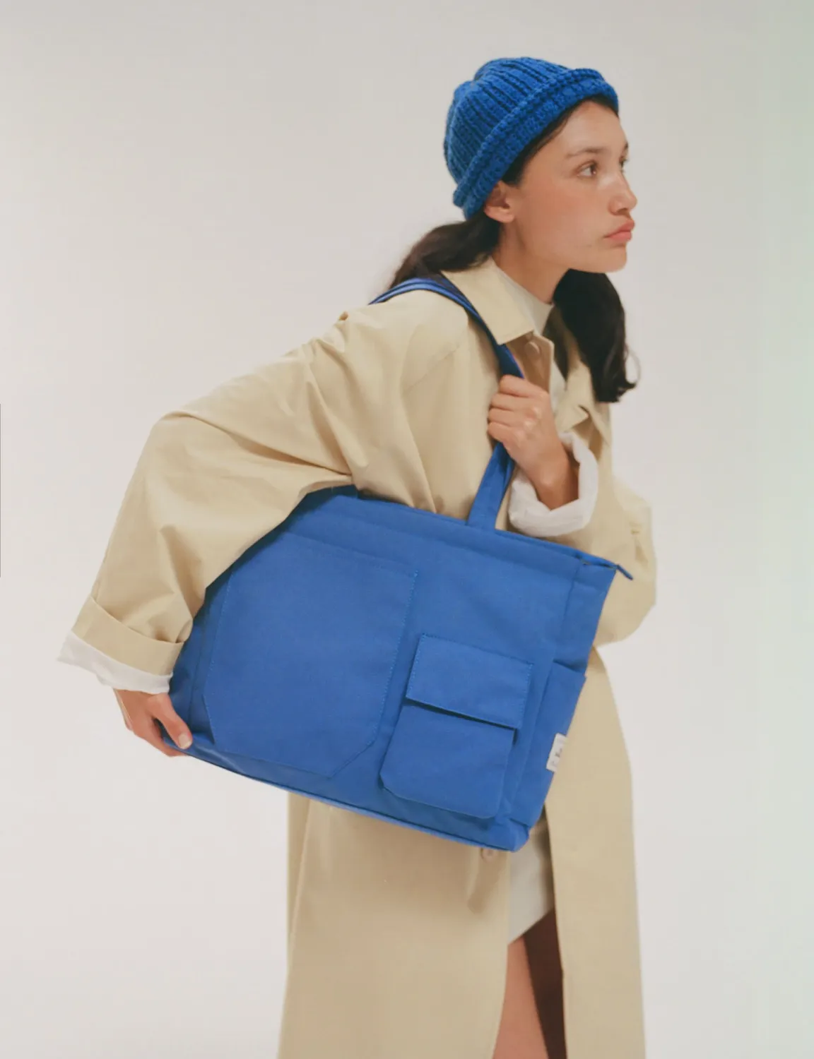Ölend Cosmico tote bag Cobalt blue med lommer
