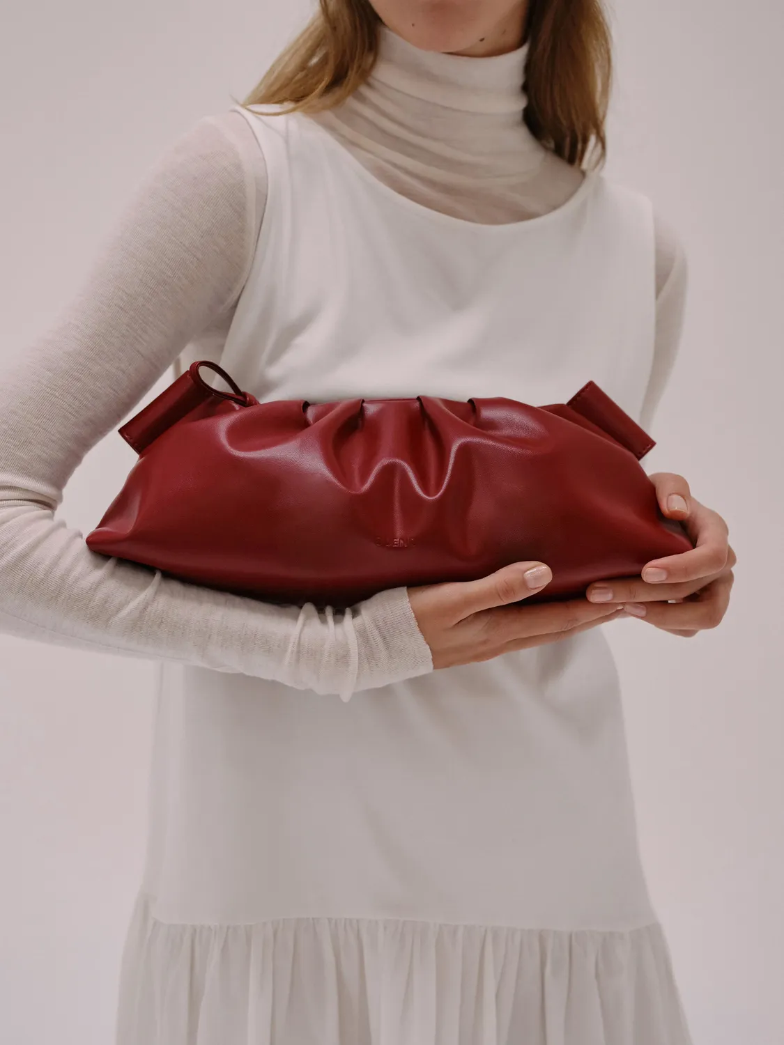 Ölend Dumpling Bag skuldertaske Cherry red vegansk læder