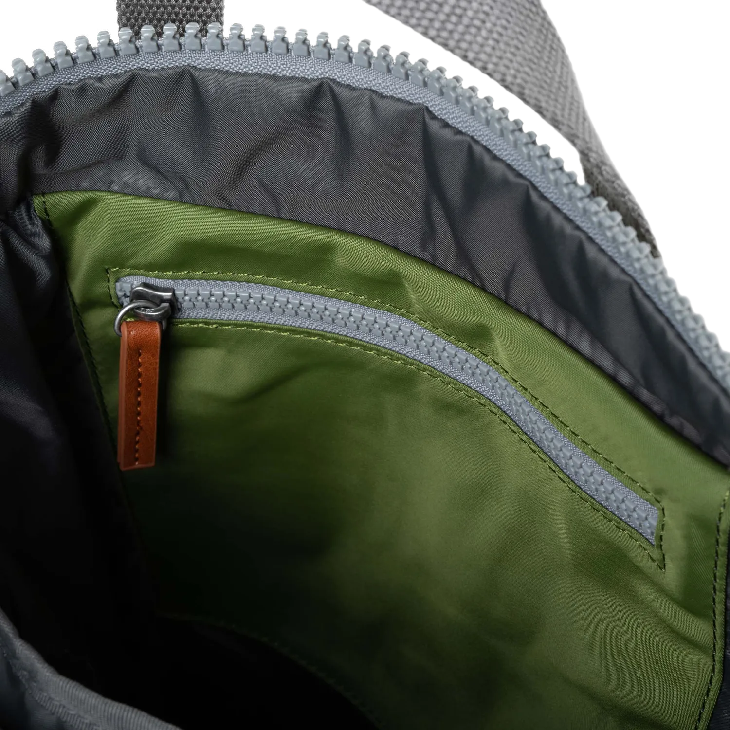 Roka London Bayswater rygsæk Medium avocado 14,6 liter
