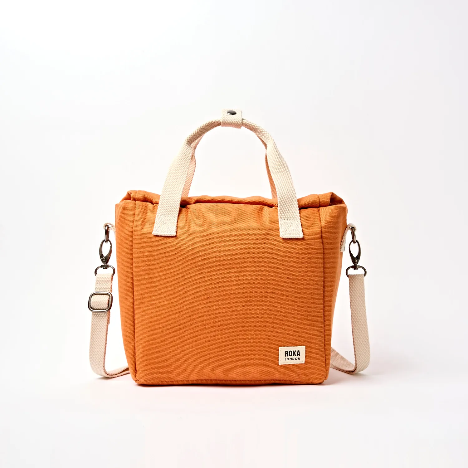 Roka London Hampstead madpakketaske burnt orange isoleret 7,4 L