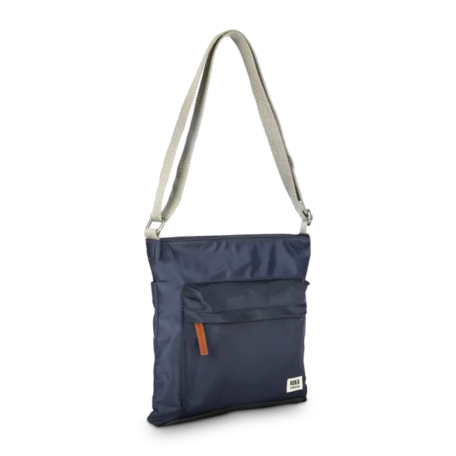 Roka London Kennington Crossbody taske Medium 2,7 liter