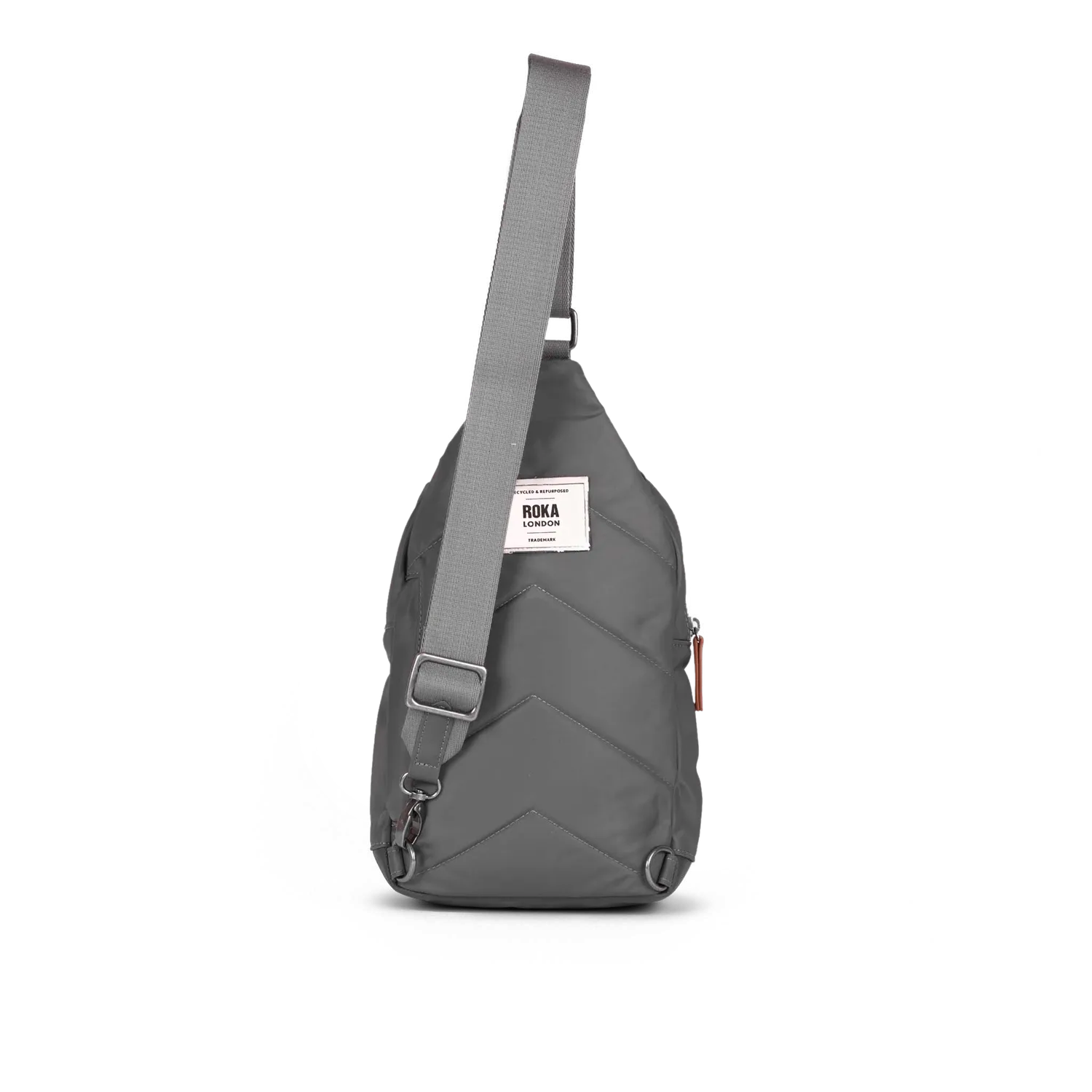 Roka London Willesden Sling Bag skuldertaske Large grafit 5 liter