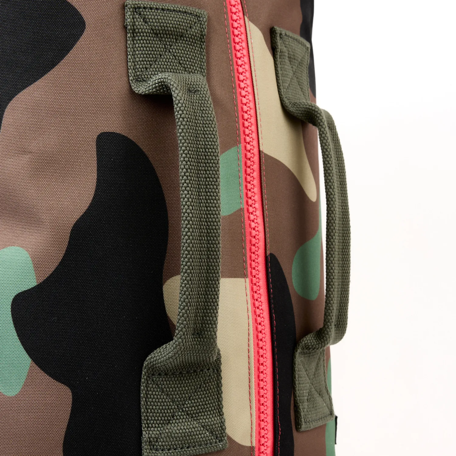 Roka London Heathrow duffelbag Vintage Camo Large 49,5 liter