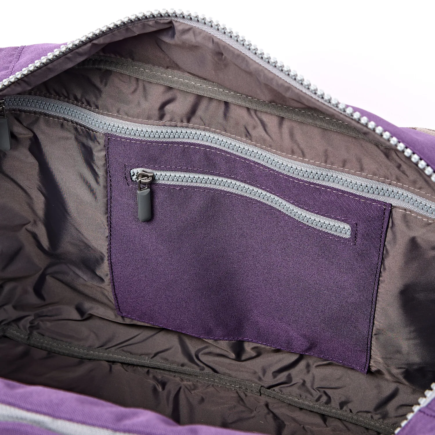 Roka London Gatwick Deep Grape duffel taske Medium laptop 17"