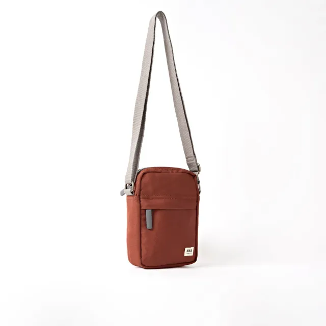 Roka London Bond crossbody taske Henna Small vandafvisende
