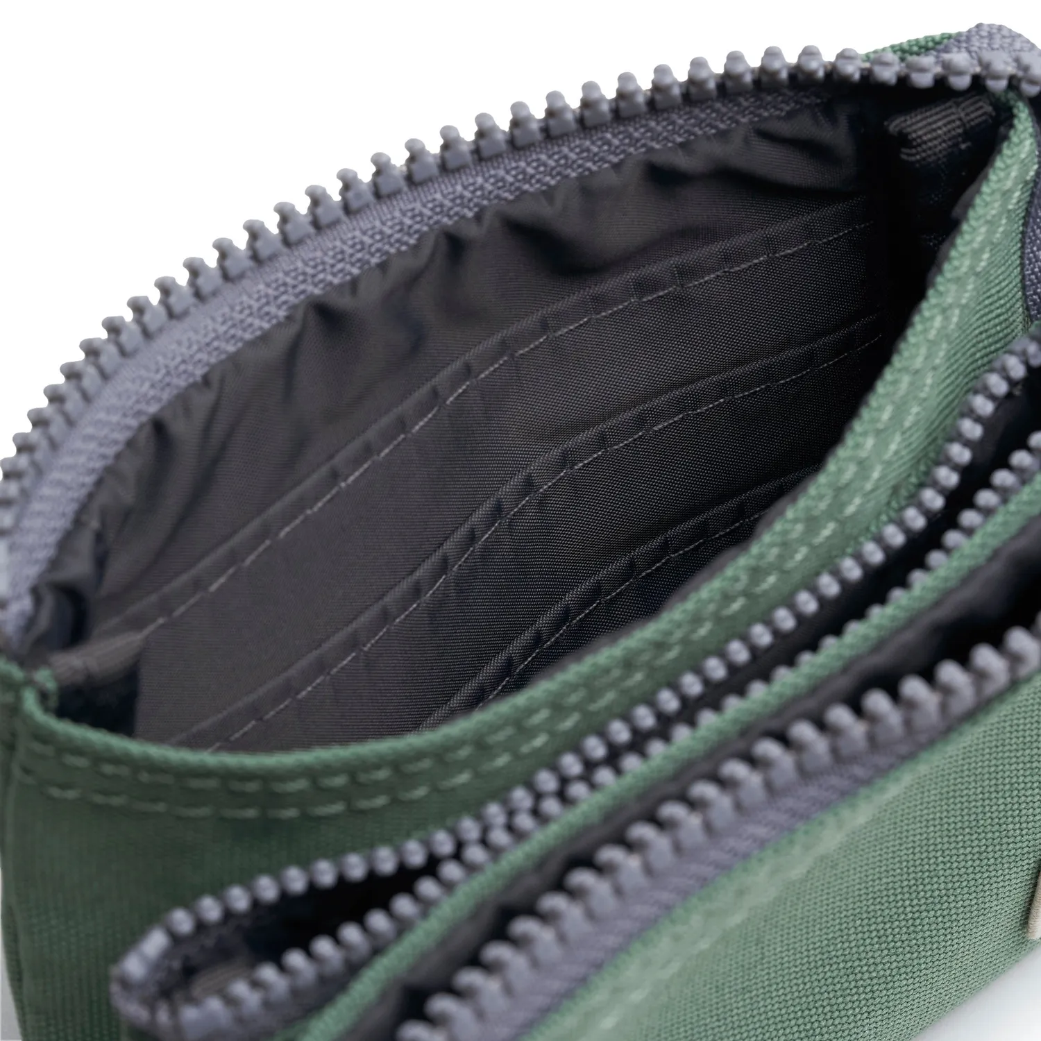 Roka London Carnaby Frost pung Small canvas