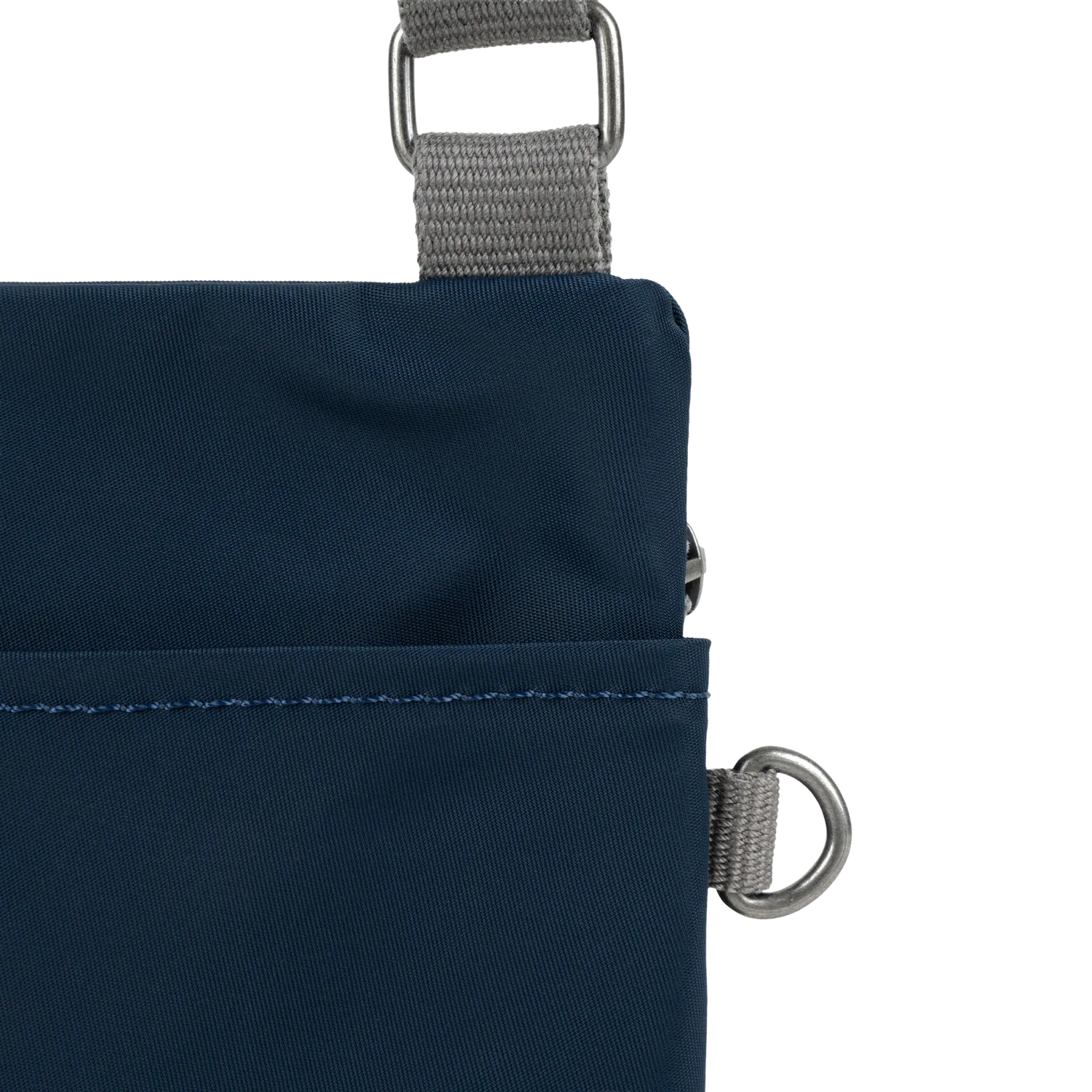Roka London Chelsea Pocket Sling skuldertaske Midnight Small vejrbestandig