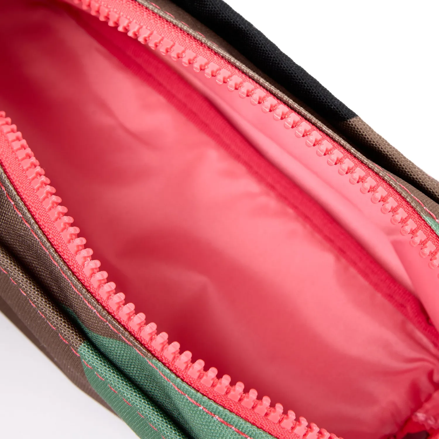Roka London Pimlico pouch Vintage Camo Small organizer