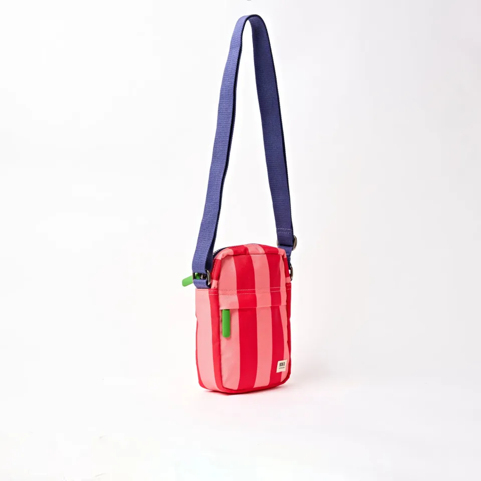 Roka London Bond Circus Print crossbody taske Small 1,5 liter