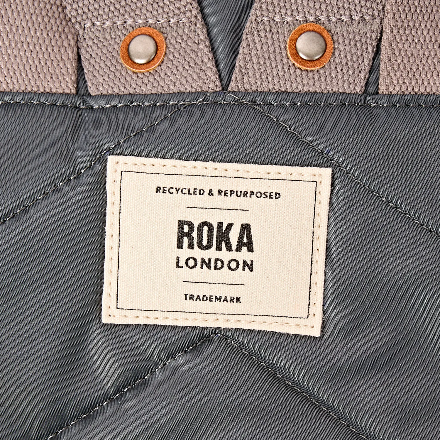 Roka London Bantry rygsæk beluga small 7,4 liter