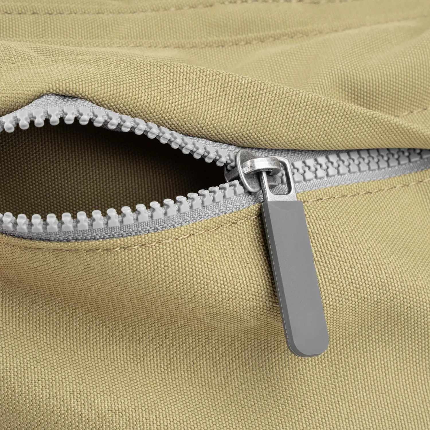 Roka Blackfriars computertaske Khaki L messenger