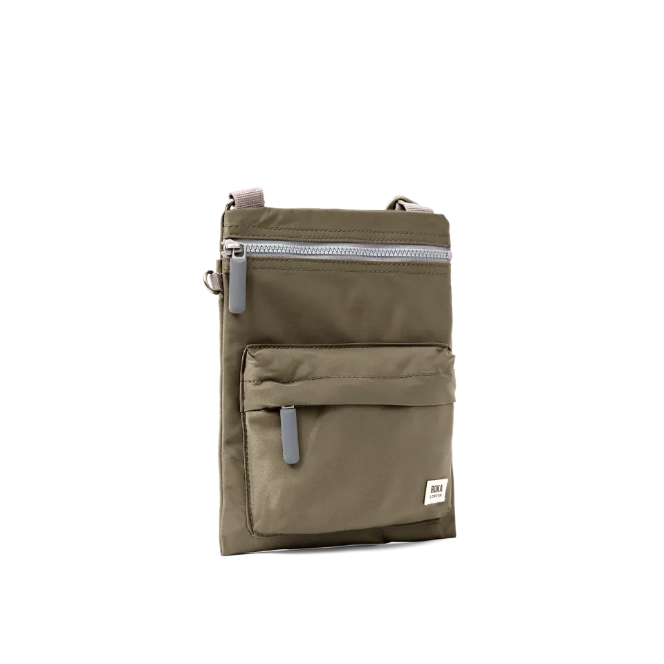 Roka London Chelsea B Army crossbody taske Medium 0,6 liter