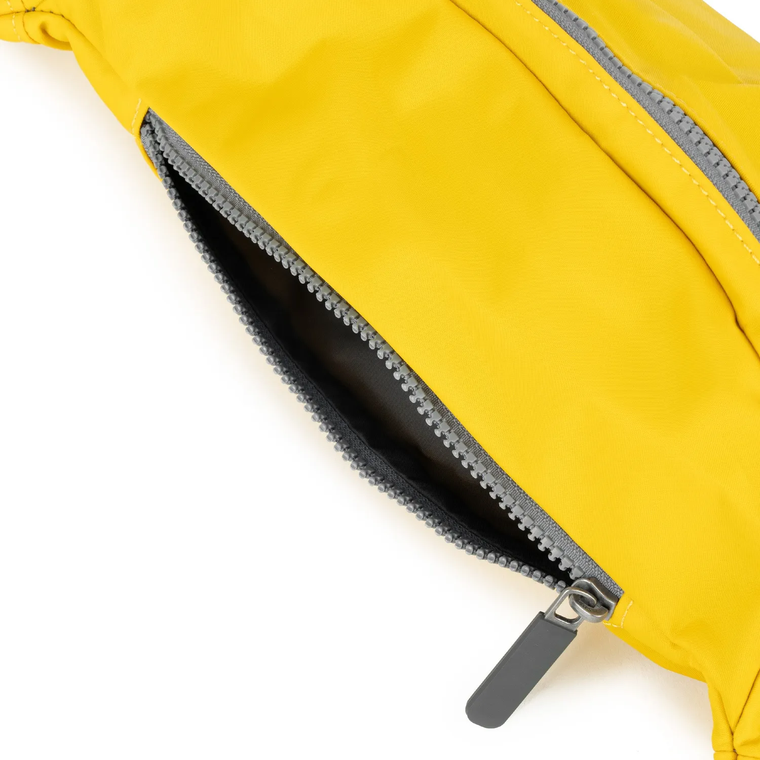 Roka London Jubilee bumbag Mustard Medium 3,2 liter