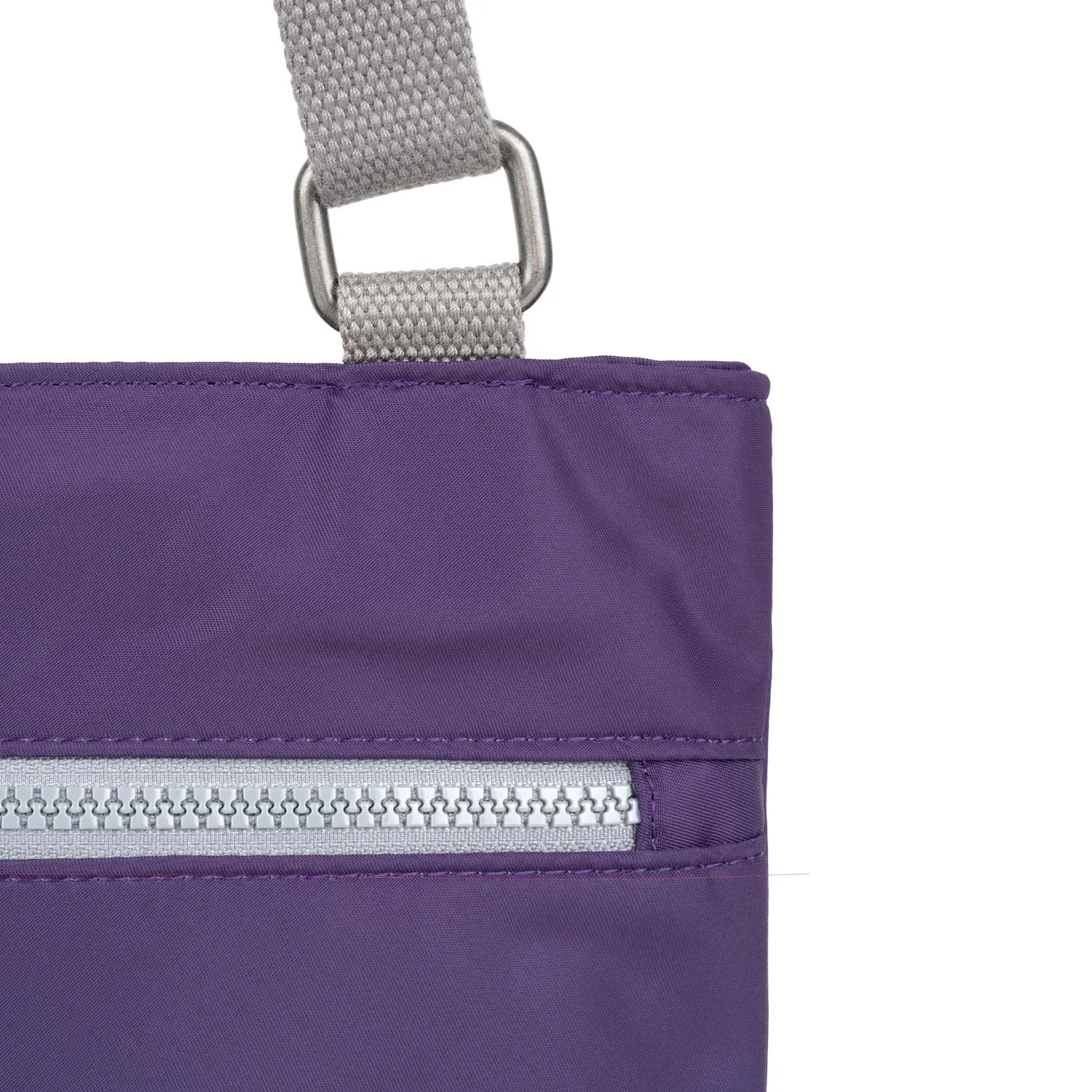 Roka London Moorgate M messenger taske Majestic Purple 3,2 l