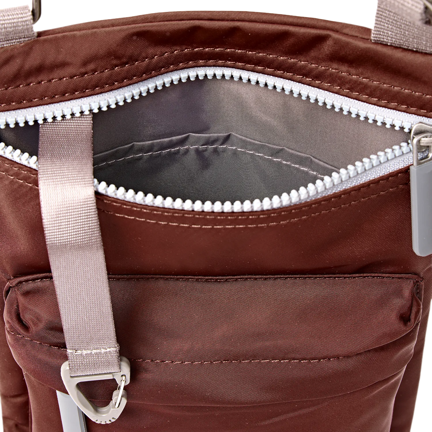 Roka London Chelsea B crossbody taske Medium brun