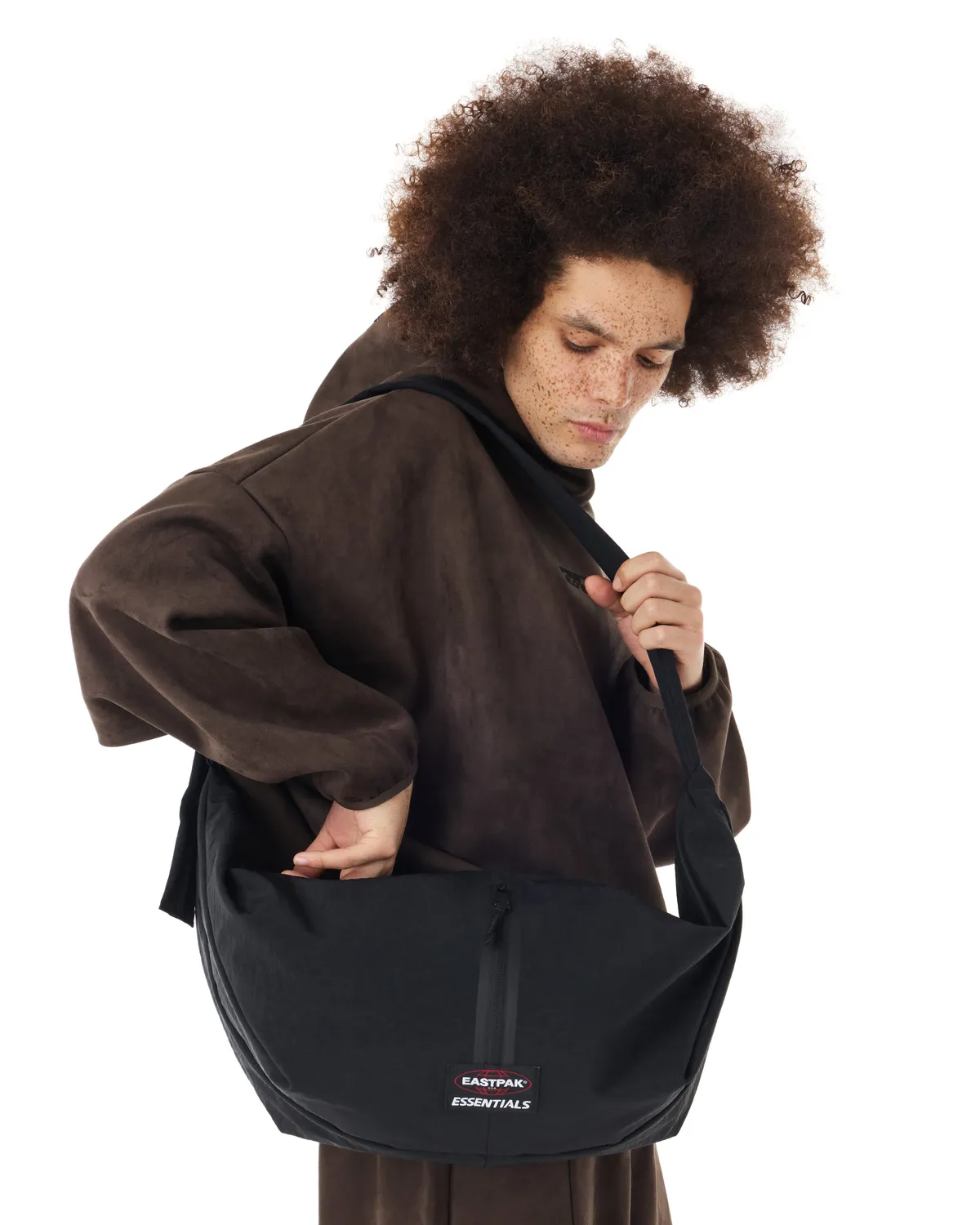 Eastpak Essentials Shell skuldertaske off-black small let