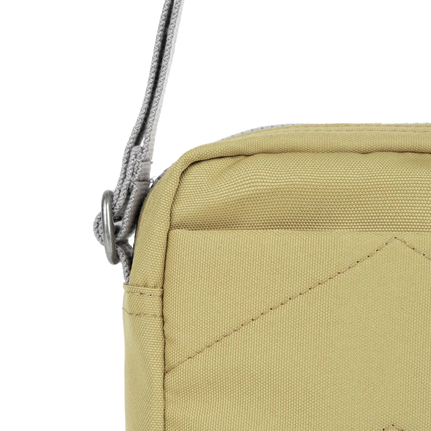 Roka London Bond Pocket crossbody taske Small Khaki polstret