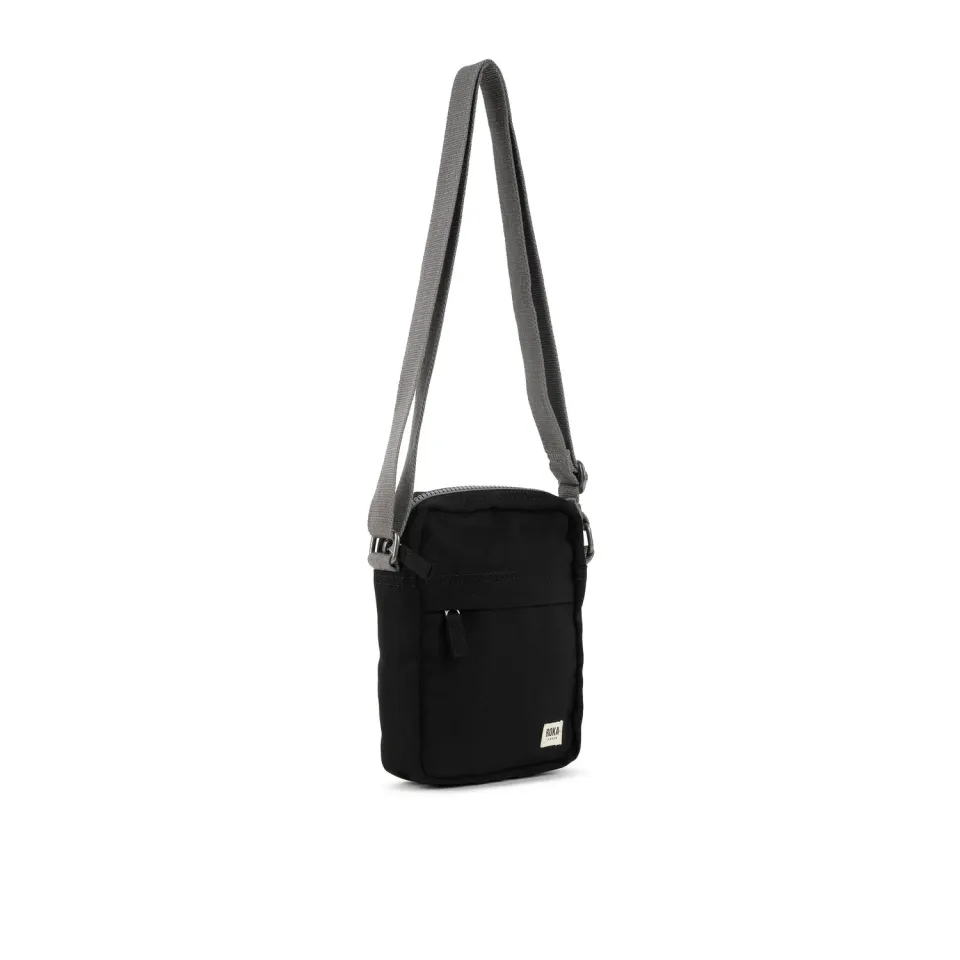 Roka London Bond Pocket crossbody taske Small 1,5 liter