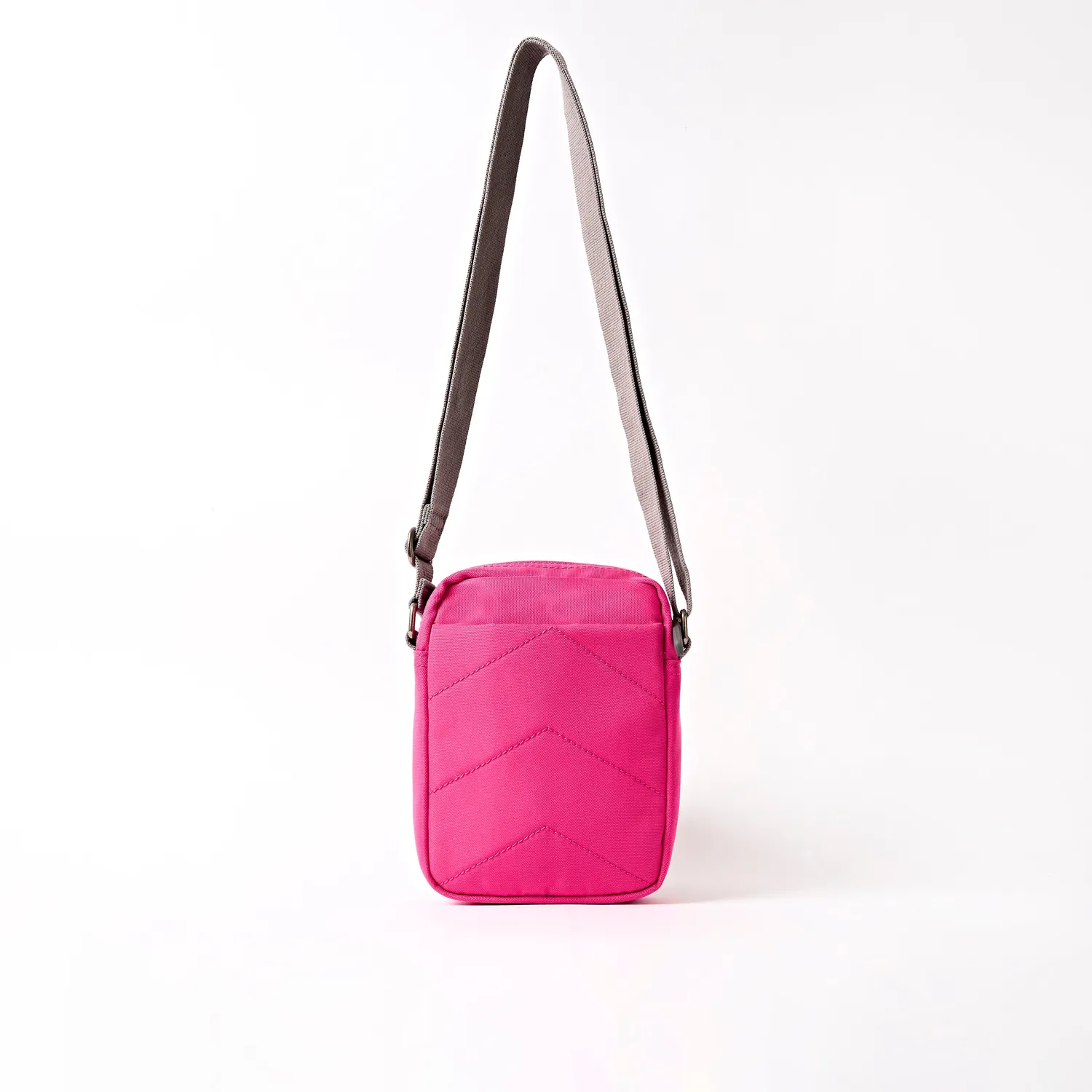 Roka London Bond crossbody taske granita red small 1,5 liter