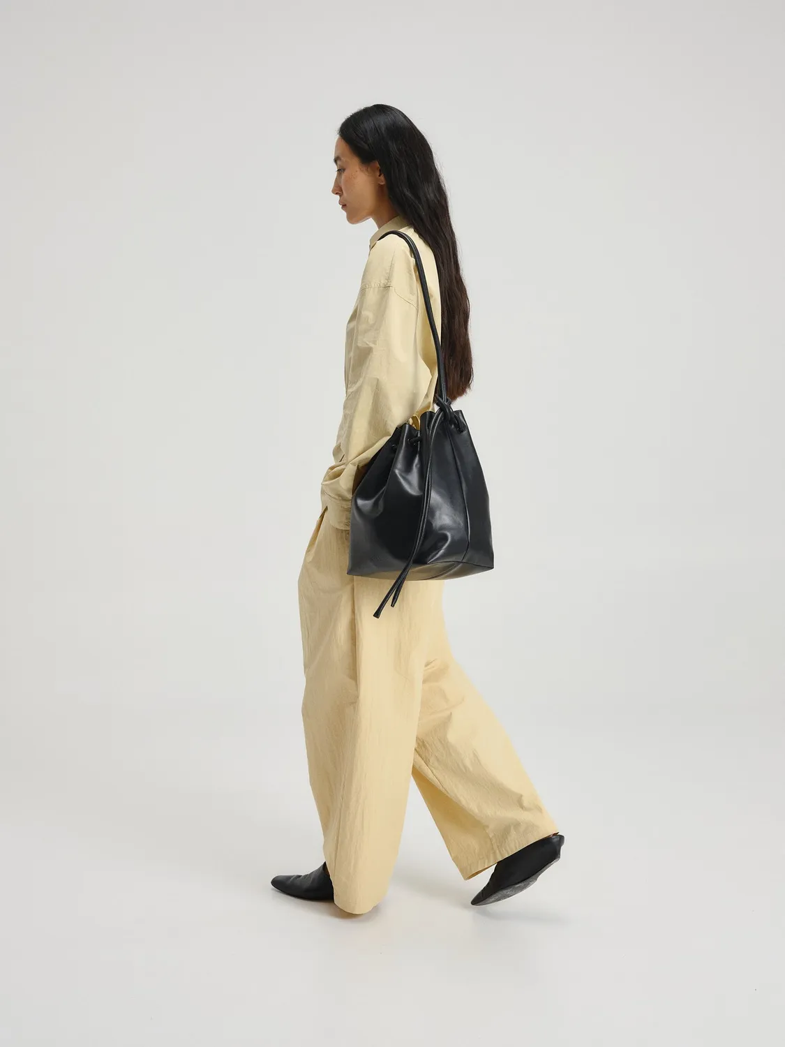 Ölend Bucket Bag skuldertaske sort laptop 13 tommer