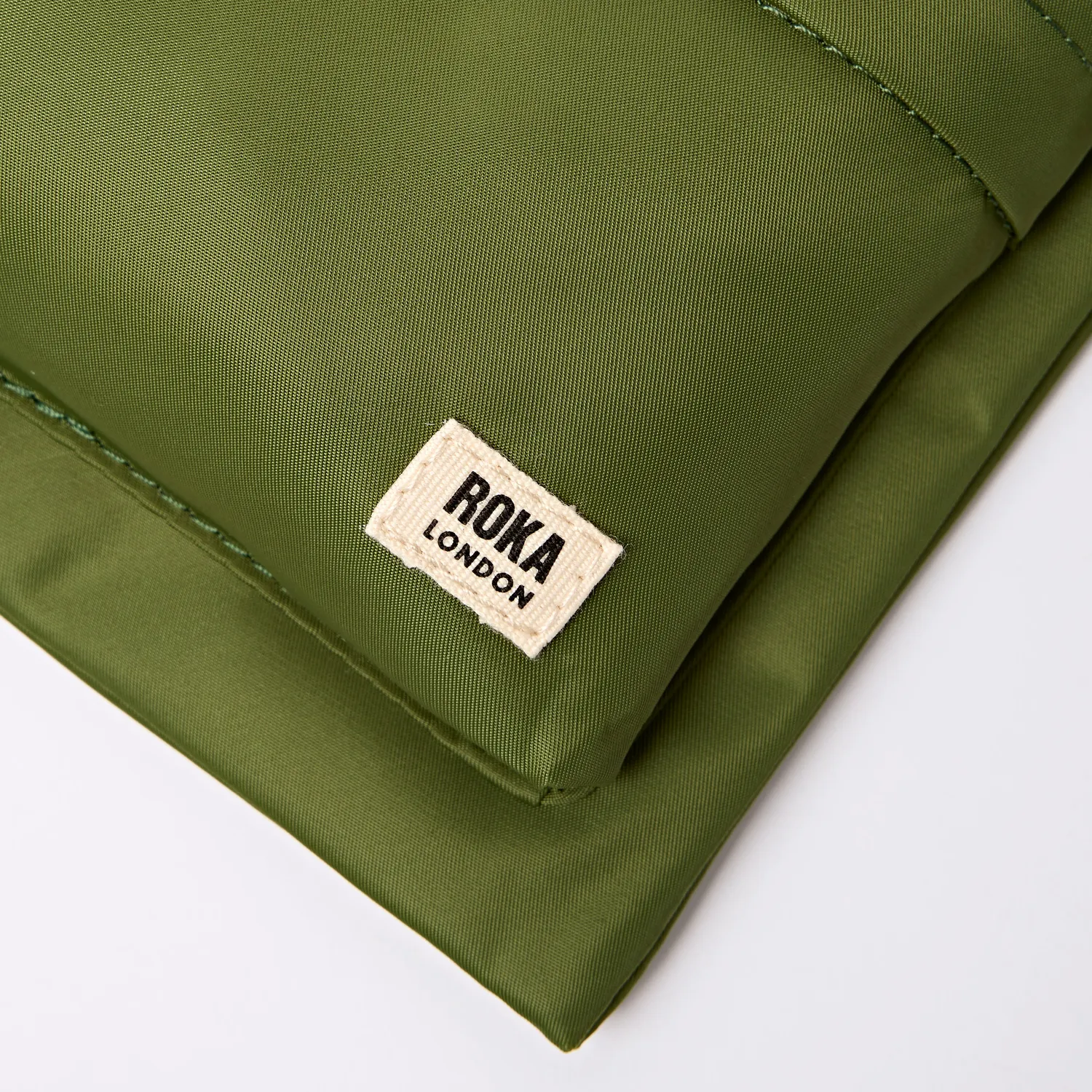 Roka London Chelsea B crossbody taske Medium avocado