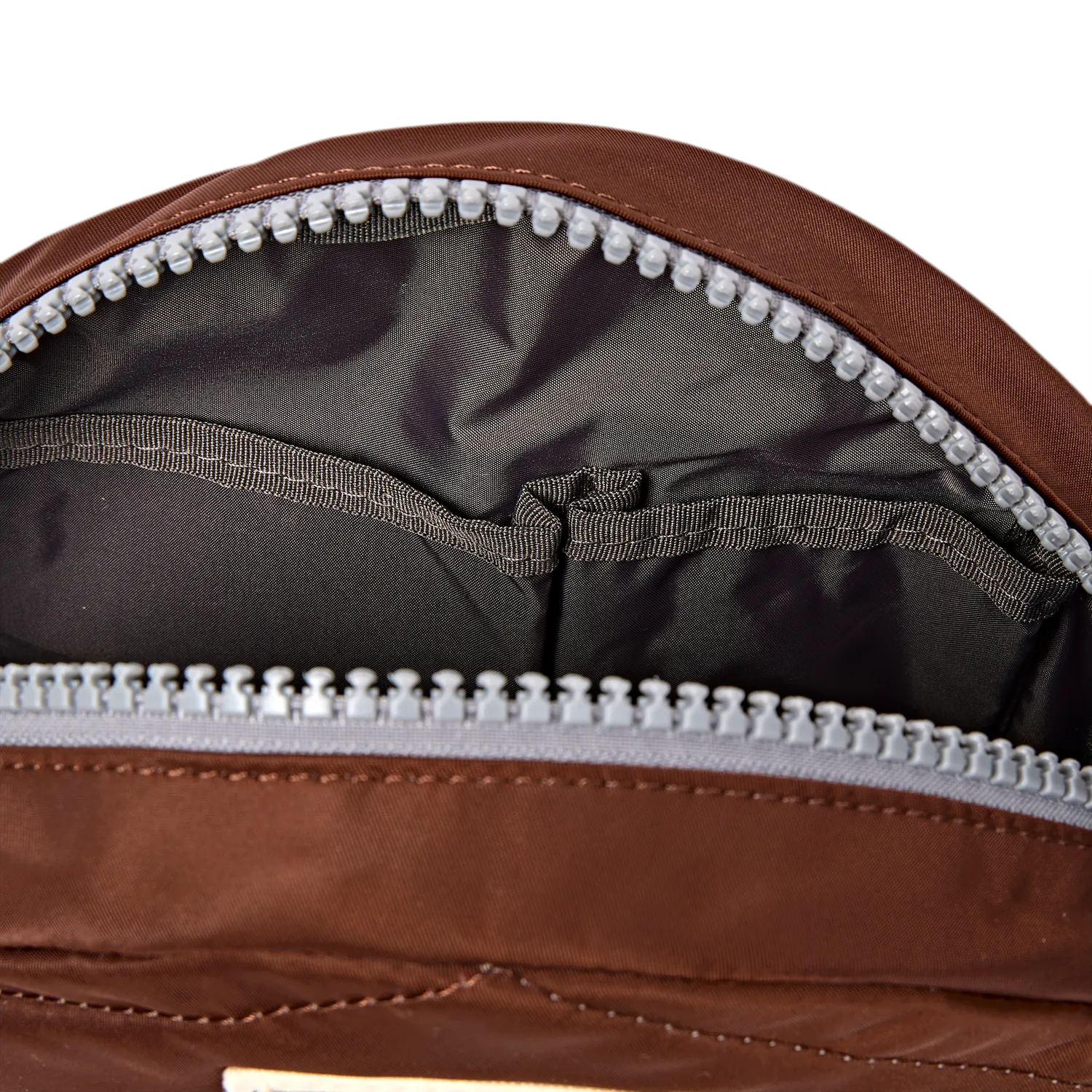 Roka London Paddington crossbody taske Small Rocky Road rund