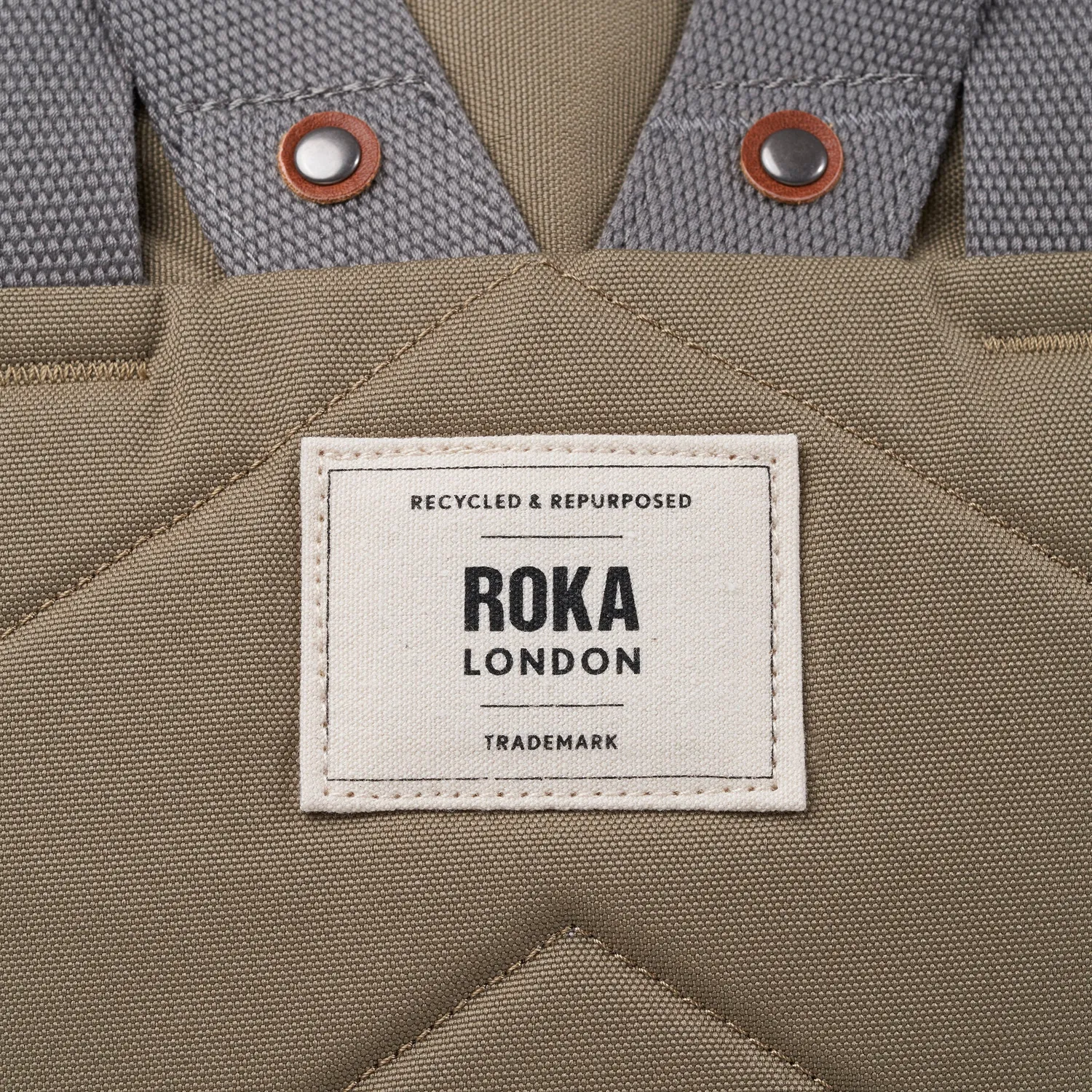 Roka London Finchley rygsæk taupe medium brun