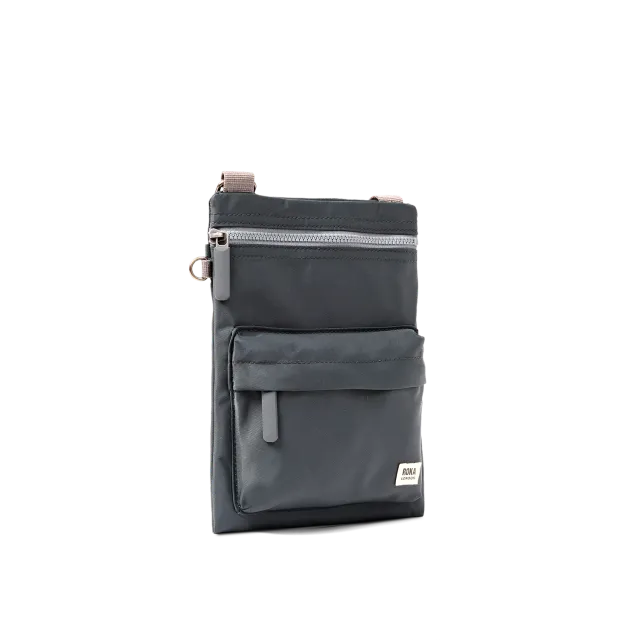 Roka London Chelsea B Medium crossbody Beluga 0,6 liter