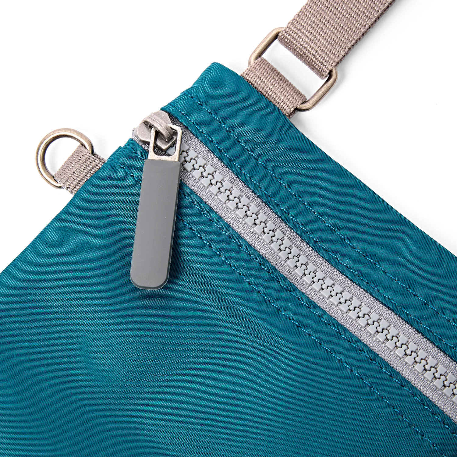 Roka London Chelsea crossbody taske North Sea 0,3 liter