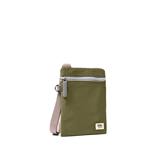 Roka London Chelsea Pocket crossbody taske chive 0,3 liter