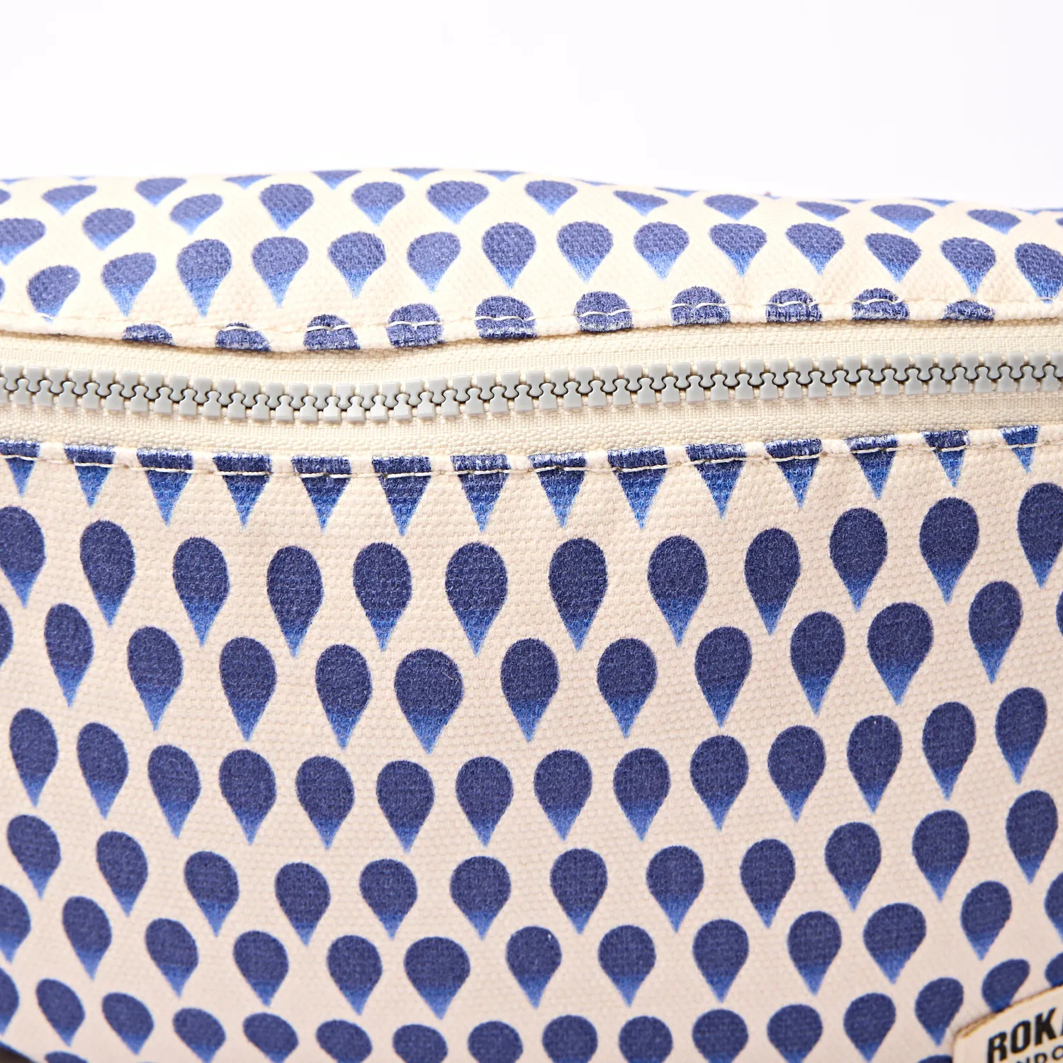 Roka London Mill Hill Small crossbody taske denim rain
