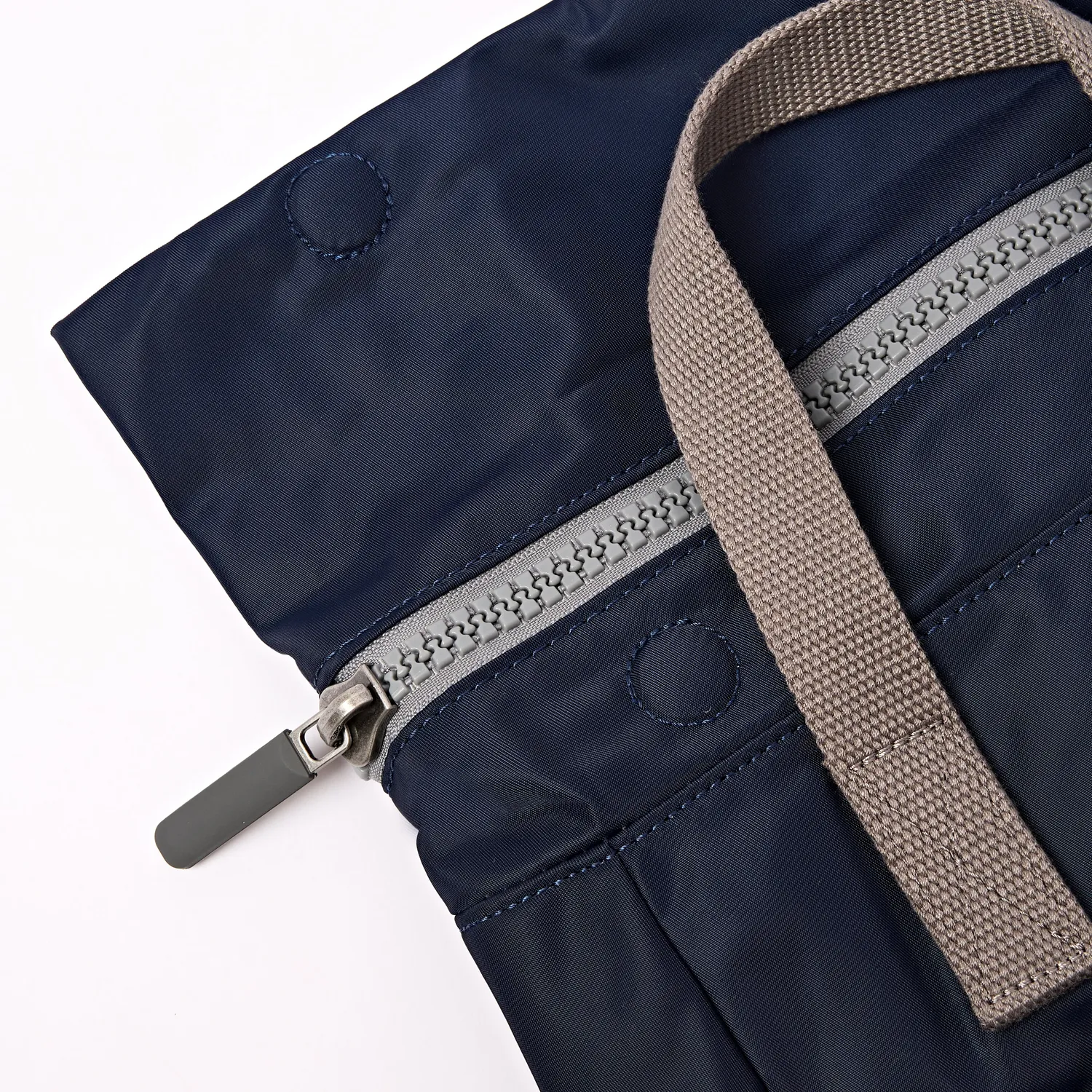 Roka London Canfield Roll Top rygsæk Midnight Stripe S 9,8 liter